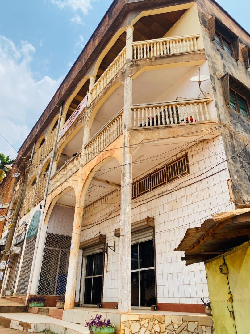 Front view of the mixed-use building for sale in Jouvence, Yaoundé
